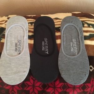 Men’s no show Sperry socks